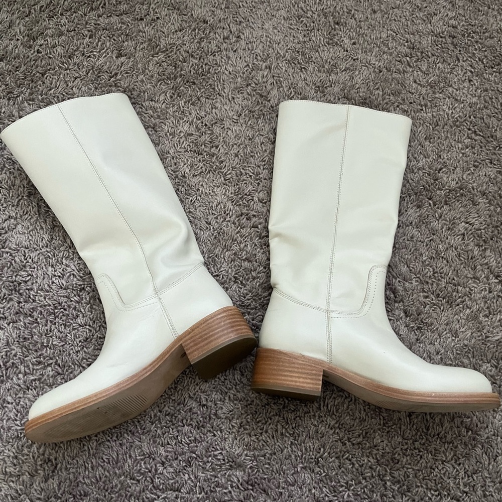 Steve Madden White Riggs Boots - Picture 2 of 3